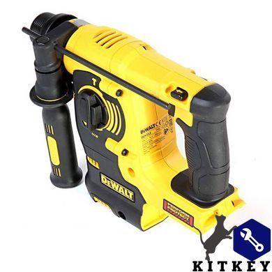 Набір з чотирьох інструментів безщіткових DeWALT DCK422P3